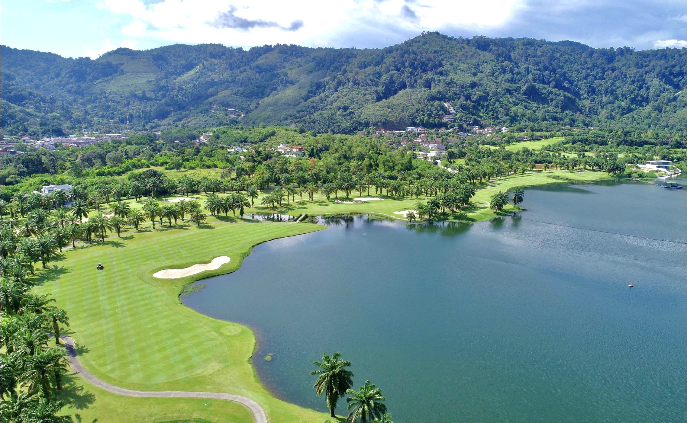 Golf Relaxing Package 5D 4N (Phuket)@Nap Patong Hotel Phuket